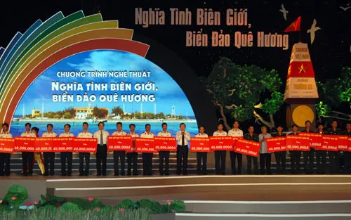 “Nghĩa tình biên giới, biển đảo quê hương” - Chương trình nghệ thuật nhiều ý nghĩa