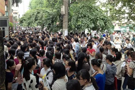 Hà Nội chấm dứt, thanh lý 10.000 lao động hành chính, sự nghiệp