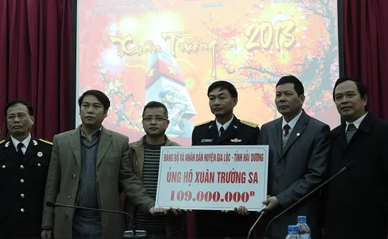Gần 4 tỷ đồng ủng hộ qua Xuân Trường Sa 2013