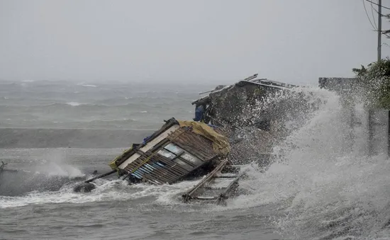 “Khi siêu bão Haiyan tới, ngày bỗng trở thành đêm”