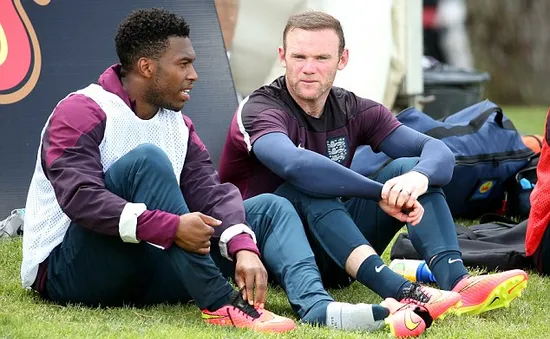 HLV tuyển Anh tung Rooney và Sturridge đá chính khi tiếp Peru