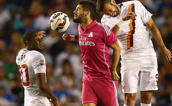 Keita lí giải việc không bắt tay, ném chai nước về phía Pepe