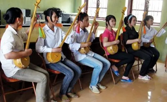 Lạng Sơn: Đưa hát Then vào trường học  