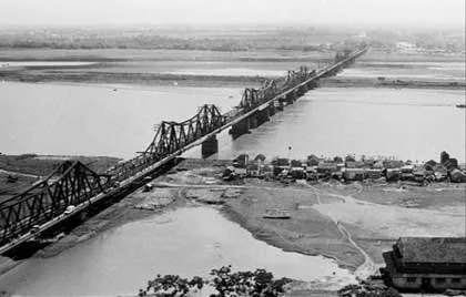 Hà Nội sẽ thận trọng khi quyết định về cầu Long Biên