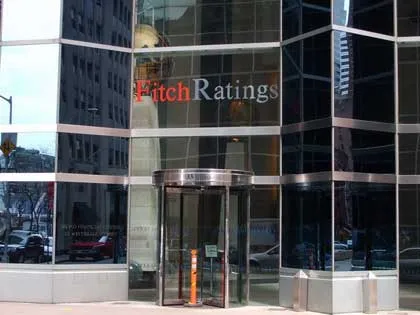 Fitch nâng bậc xếp hạng tín nhiệm của Tây Ban Nha 