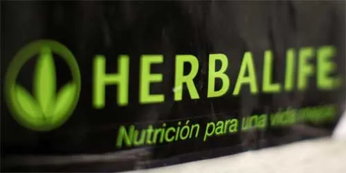 Cổ phiếu Herbalife tăng vọt sau đòn tấn công của Ackman