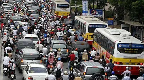 Nhiều người dân “né” phí bảo trì đường bộ xe máy
