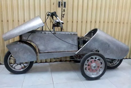 Xe điện 4 bánh tự chế ở Việt Nam
