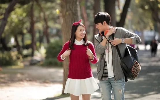 LINH BỐI RỐI GIỮA MỐI TÌNH TAY BA VỚI HAI CHÀNG TRAI KHÁC BIỆT