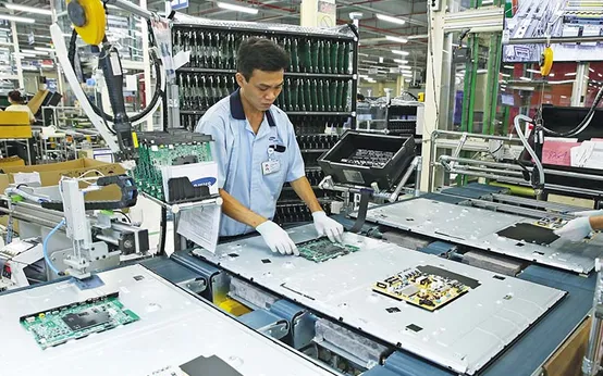 sản xuất thiết bị điện tử: Tin tức, Video, hình ảnh sản xuất thiết bị điện  tử