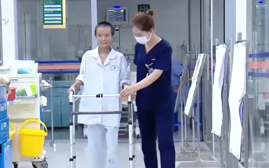 Ca Mổ Đặc Biệt: Ghép Tay Vào Chân tại Bệnh viện Đa khoa Bình Dương