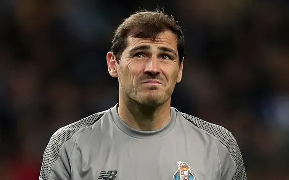 Iker Casillas tiếp tục ở lại Porto với vai trò mới