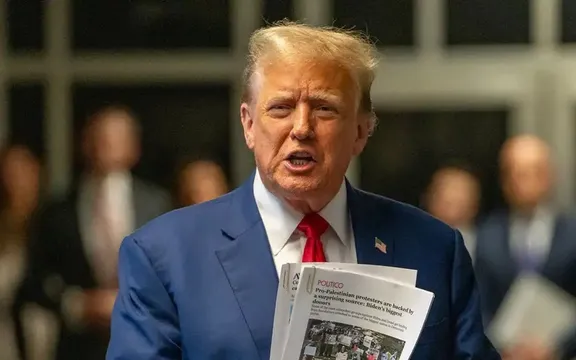 Công tố viên Mỹ hủy bỏ vụ án can thiệp bầu cử và xử lý sai tài liệu mật của ông Trump