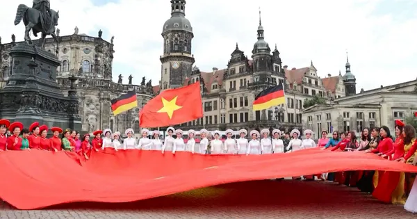 Áo Dài promoted worldwide