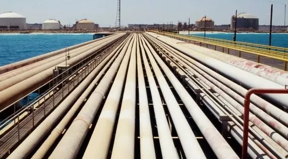 Saudi Arabia đóng tuyến đường ống dầu Đông - Tây