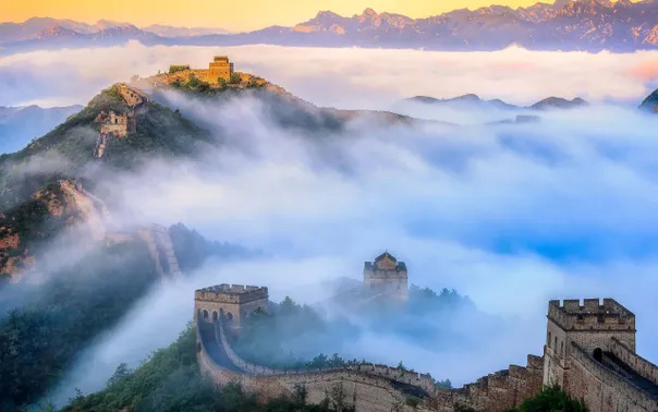 Vạn Lý Trường Thành: Trường lũy đá giữa mây ngàn và chiến lược phòng thủ đại tài