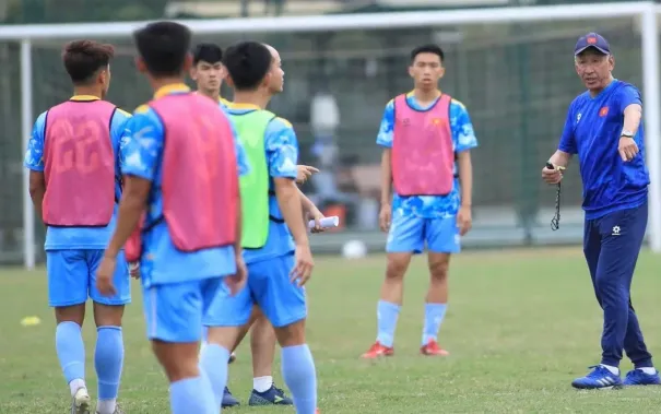 HLV Yutaka Ikeuchi chỉ ra đối thủ đáng gờm nhất của U19 Việt Nam tại giải Đông Nam Á