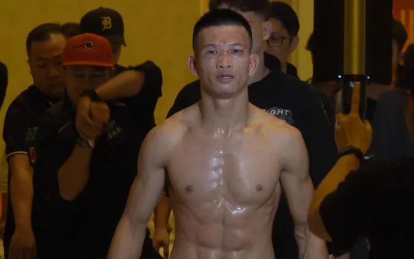 Bùi Trường Sinh nói gì sau cú knockout mãn nhãn?