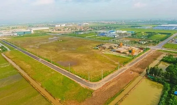 Cơ quan nào tiếp nhận hồ sơ chuyển đất trồng cây lâu năm sang đất ở?
