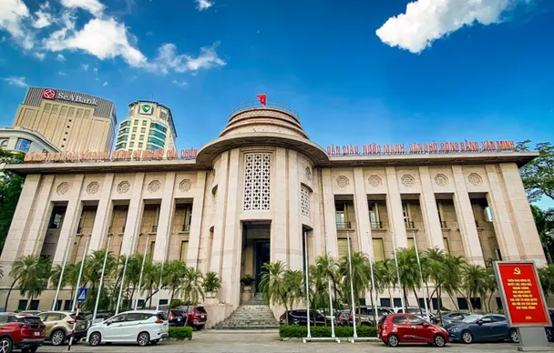 Ngân hàng Nhà nước làm rõ việc không được tách lệnh chuyển tiền