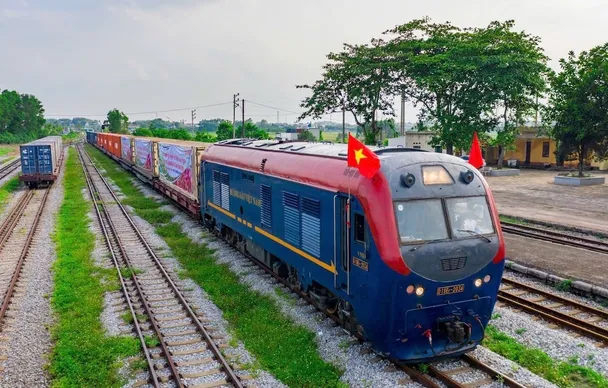 Kỳ vọng chính sách “khoán 10” trong đầu tư đường sắt