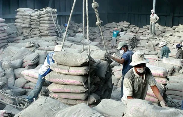 Giảm thuế xuất khẩu clanhke xi măng xuống 5%