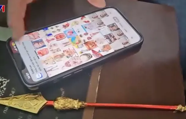 ''Thần y'' quảng cáo chữa ung thư trong 3 ngày bằng... điện thoại