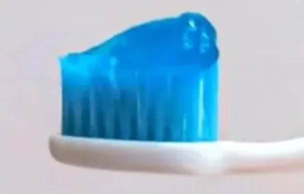 Thu hồi toàn quốc 2 sản phẩm kem đánh răng vi phạm quy định ghi nhãn