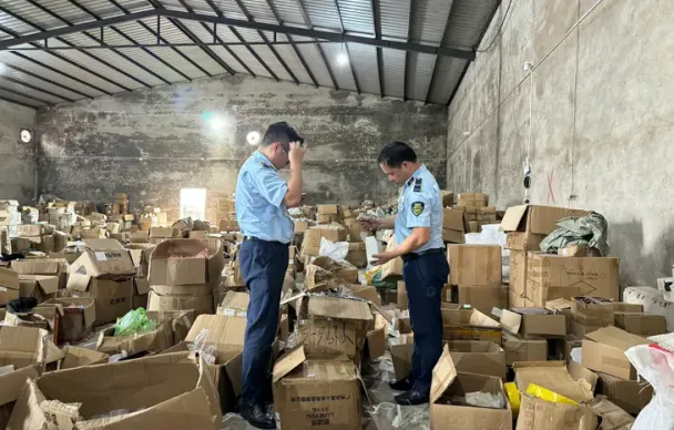 Quảng Ninh: Phát hiện kho hàng hơn 47.000 sản phẩm nhập lậu tinh vi