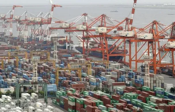 IMF cảnh báo bất ổn kinh tế toàn cầu