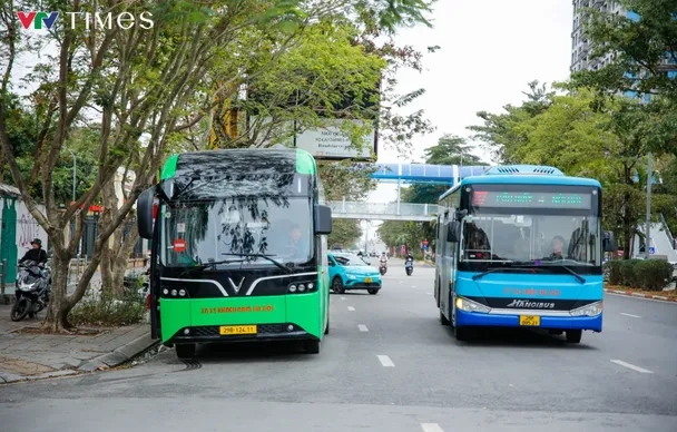 Hà Nội chuyển đổi xanh hệ thống xe buýt