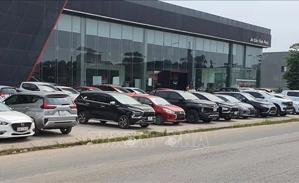Thị trường ô tô cũ biến động mạnh