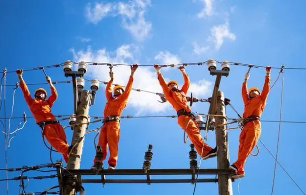 Cơ cấu lại ngành điện, tăng quyền để người dân lựa chọn đơn vị cung cấp điện