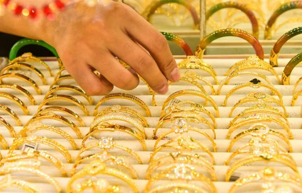 Giá vàng ngày 4/10: Vàng SJC tiến gần mốc 140 triệu đồng/lượng