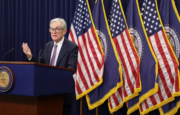 Fed hạ lãi suất 0,25 điểm phần trăm