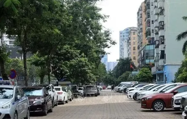 Gửi ô tô ở Hà Nội có nơi lên tới 7,5 triệu đồng/tháng