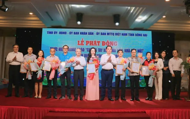 Bà Lê Nữ Thùy Dương ủng hộ 55 tỷ đồng cho chương trình xóa nhà tạm, nhà dột nát tỉnh Đồng Nai