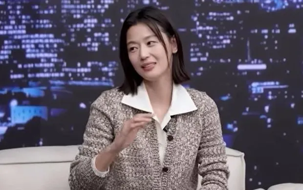 Jun Ji Hyun tiết lộ thói quen tập luyện và ăn nhiều protein hàng ngày