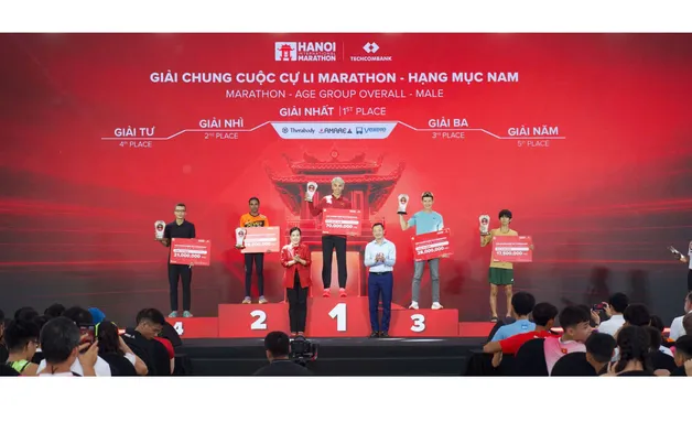 2 VĐV Việt Nam vô địch Giải Marathon quốc tế Hà Nội