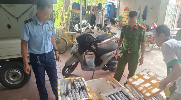 Thanh Hóa: Tiêu hủy hơn 1 tấn thực phẩm không rõ nguồn gốc