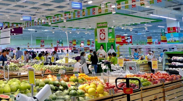 Bảo đảm nguồn cung hàng hóa thiết yếu, bình ổn thị trường mùa mưa bão và cuối năm 2025