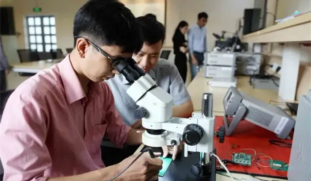 Bộ GD&ĐT ban hành Chuẩn chương trình đào tạo về vi mạch bán dẫn