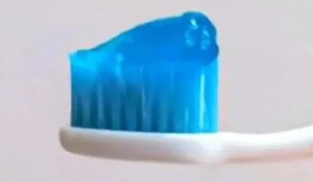 Thu hồi toàn quốc 2 sản phẩm kem đánh răng vi phạm quy định ghi nhãn