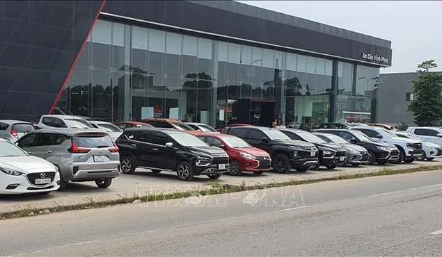 Thị trường ô tô cũ biến động mạnh
