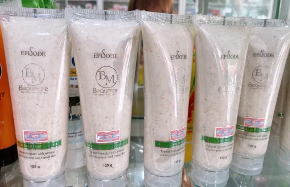 Thu hồi toàn quốc lô sản phẩm sửa rửa mặt vì chứa 2 chất không có trong thành phần công bố