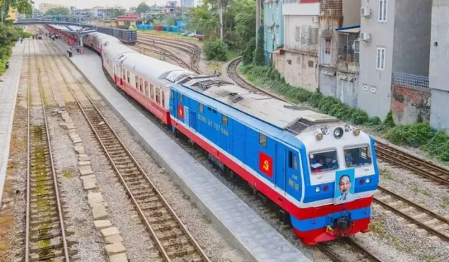 Ngành đường sắt giảm giá 10% vé tàu cho tân sinh viên