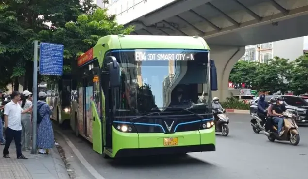 Hà Nội: Hỗ trợ 70% tiền lãi vay với doanh nghiệp vận tải mua xe buýt điện