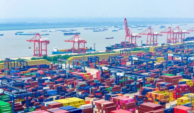Trung Quốc áp dụng phí cảng đặc biệt đối với tàu thuyền Mỹ từ ngày 14/10