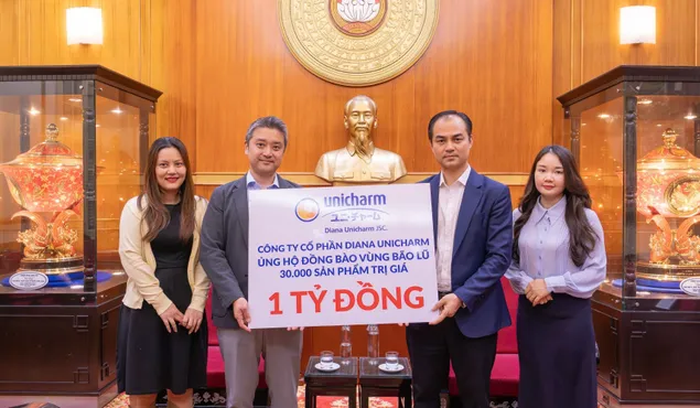 Diana Unicharm đồng hành cùng phụ nữ và trẻ em miền Trung, Tây Nguyên vượt qua khó khăn do mưa lũ