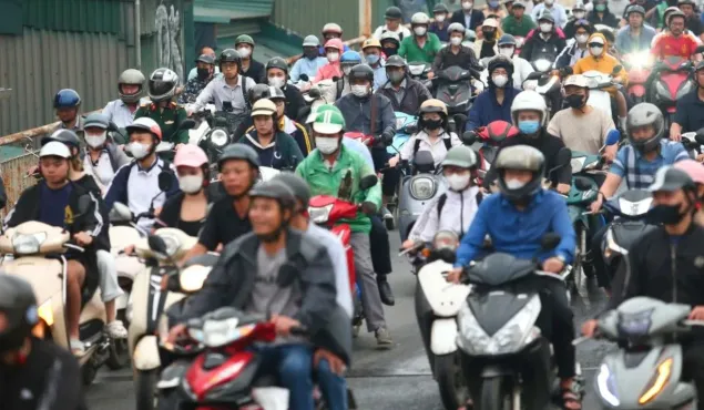 Ô tô, xe máy cũ cần làm gì khi sử dụng xăng E10?